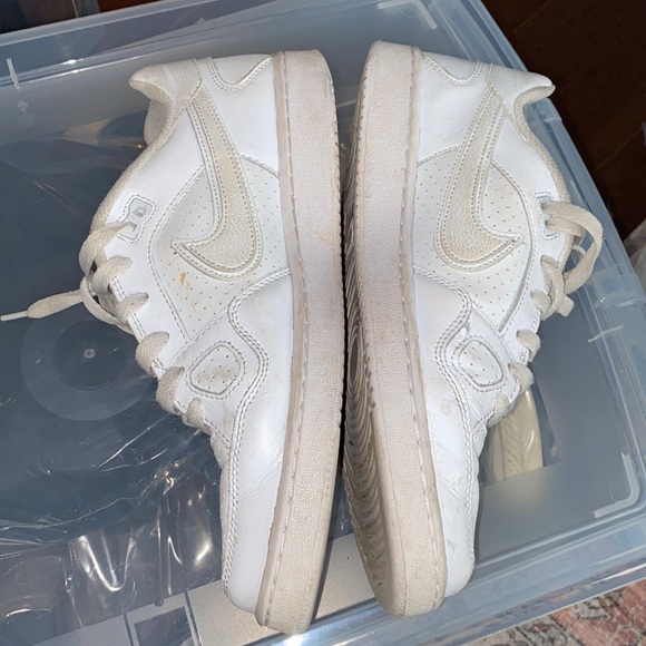 Nike Force All white Sneaker - Picture 3 of 16